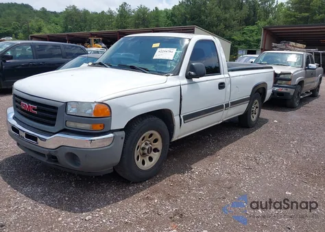 2005 GMC Sierra 1500 Work Truck z USA, uszkodzony, nr VIN 1GTEC14X25Z171247